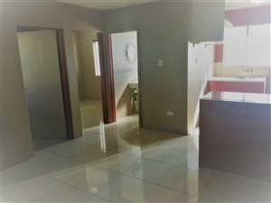 2 Bed Apartment in Roodepoort Central