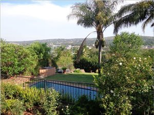 4 Bedroom House in Lukasrand