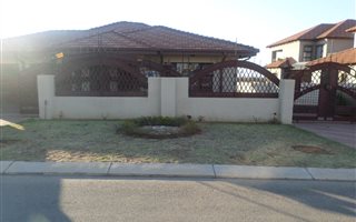 3 Bedroom House in Bendor