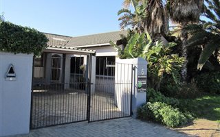 4 Bedroom House in Melkbosstrand