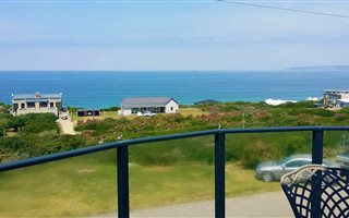 4 Bedroom House in Reebok