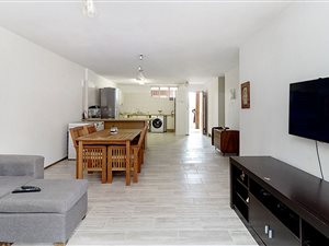 2 Bed Apartment in Wonderboom South