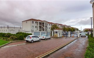 2 Bedroom Apartment in Heritage Park