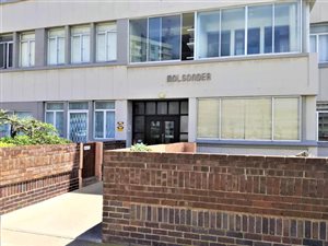 2 Bed Apartment in Summerstrand
