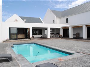 2200 m² Farm in Olifantskop