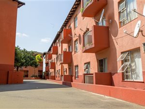 2 Bed Apartment in Wild En Weide
