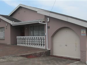 3 Bed House in Shallcross