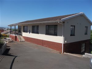 6 Bed House in Isipingo Rail