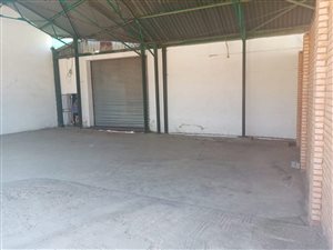 Commercial space in Alberton