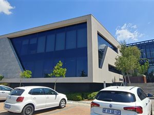 353 m² Commercial space in Waterfall Estate