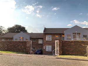 2 Bed Townhouse in Naturena