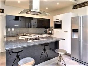 2 Bed Apartment in Strathavon