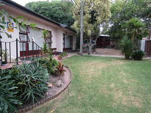4 Bed House in Bergsig