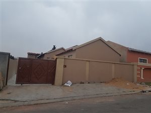 4 Bed House in Klipfontein View