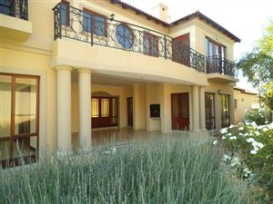 4 Bedroom House in Dainfern Valley