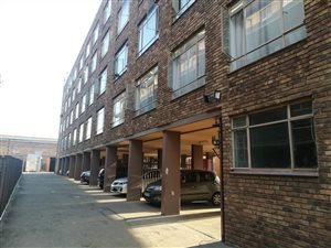 2 Bed Apartment in Pretoria West