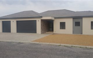 4 Bedroom House in Country Club