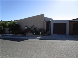 4 Bed House in Westridge