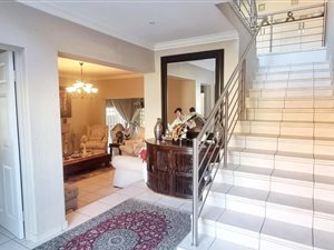 4 Bed House in Leeuwenhof Estate