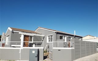 3 Bedroom House in Mitchells Plain
