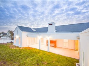 3 Bedroom House in Croydon Olive Estate