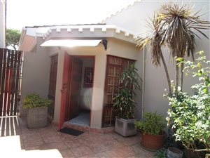 3 Bed House in Lynnwood Glen