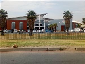 167 m² Retail Space in City Deep