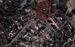 7560 m² Land available in Amanzimtoti