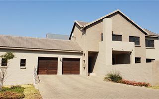 3 Bedroom House in Candlewoods Estate