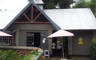 70 m² Office Space in Clubview