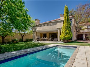 4 Bed House in Bryanston