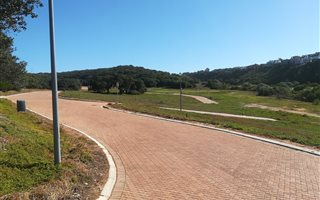 316 m² Land available in Stilbaai