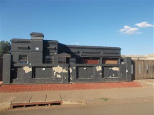 3 Bed House in Katlehong