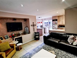 4 Bed House in Edgemead
