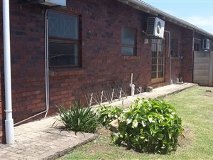 3 Bed Simplex in Bisley