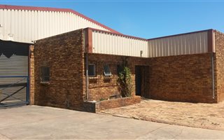 450 m² Industrial space in Primrose