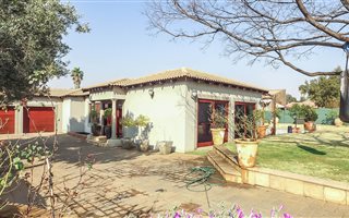 4 Bedroom House in Sunward Park