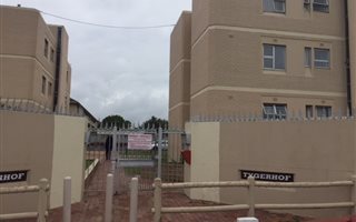 2 Bedroom Apartment in Milnerton Central