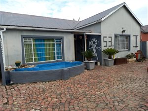 5 Bed House in Bodorp