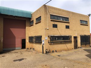 423 m² Industrial space in Gateway Industrial Park