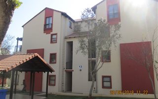 0.5 Bedroom Apartment in Tijger Valley and surrounds
