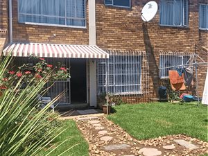 2 Bed Townhouse in Pollak Park