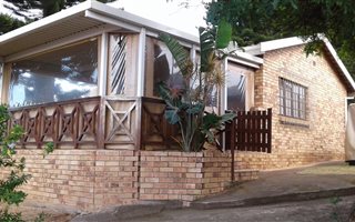 3 Bedroom Simplex in Widenham