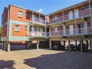 2 Bed Apartment in Grahamstown Central
