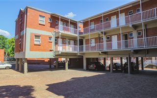 2 Bedroom Apartment in Grahamstown Central