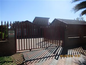 3 Bed House in Lenasia South