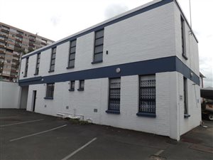 194 m² Commercial space in Glenwood