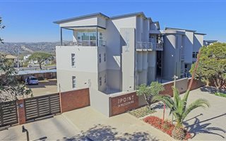 3 Bedroom Apartment in Bryanston