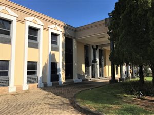2130 m² Office Space in Bedfordview