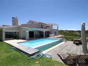 5 Bed House in Schoongezicht